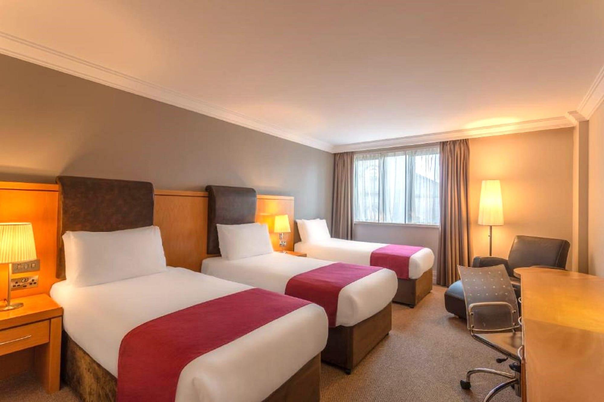 Prince Of Wales Hotel Athlone Ngoại thất bức ảnh