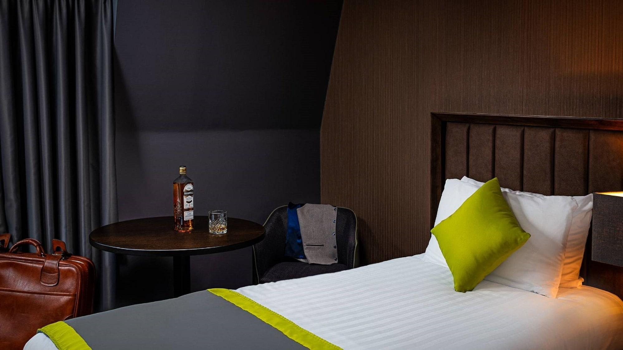 Prince Of Wales Hotel Athlone Ngoại thất bức ảnh