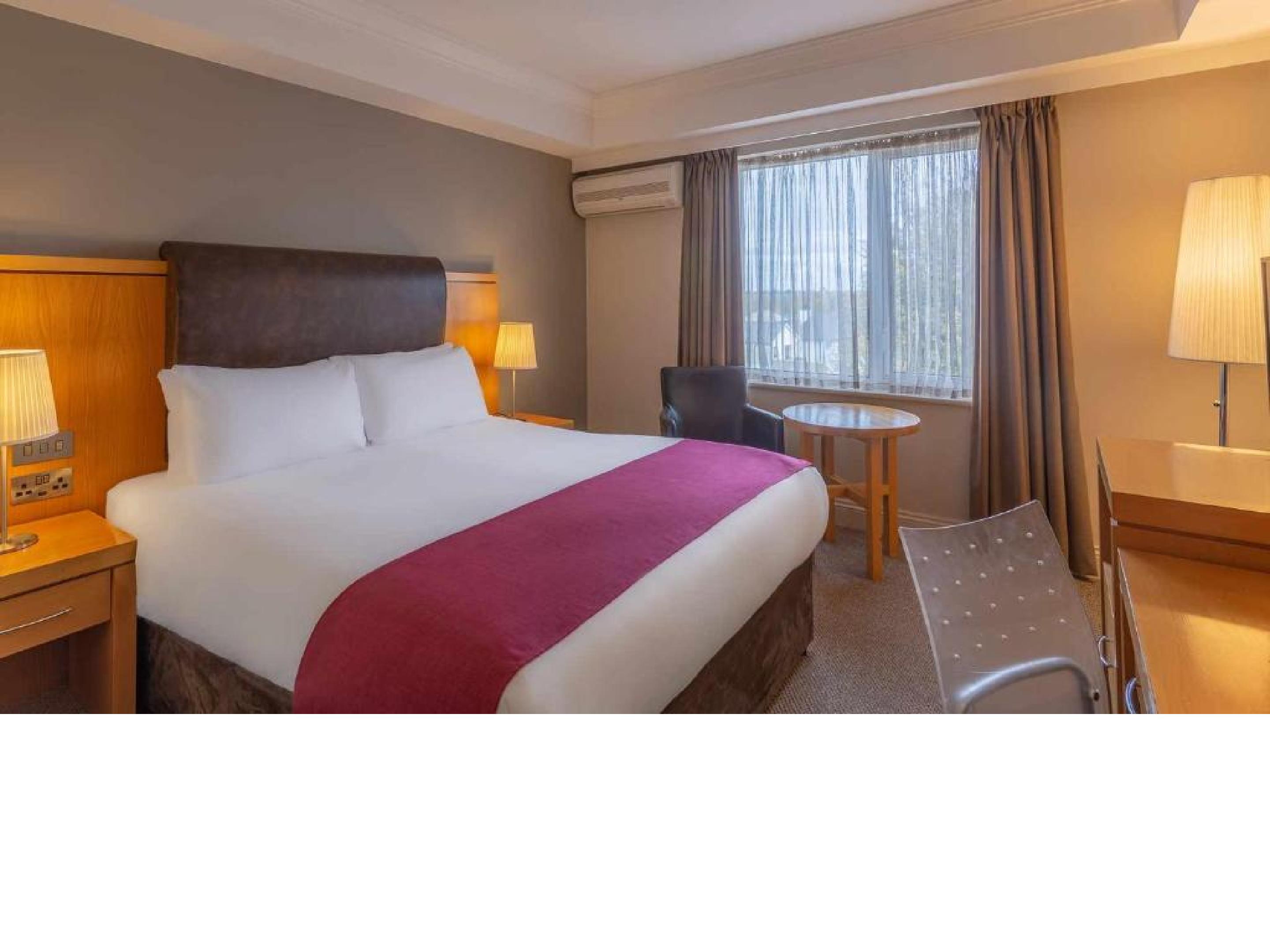 Prince Of Wales Hotel Athlone Ngoại thất bức ảnh