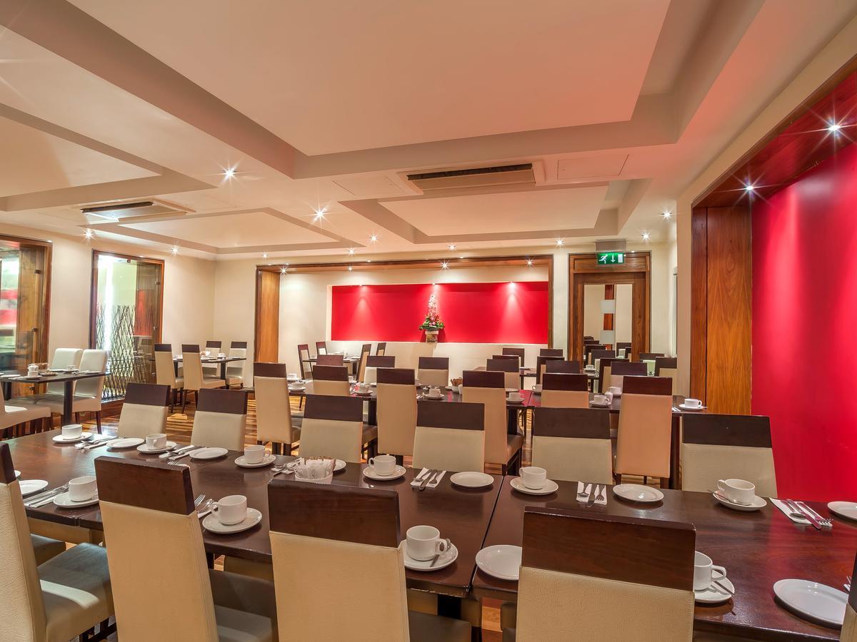 Prince Of Wales Hotel Athlone Ngoại thất bức ảnh